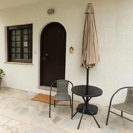 Potnia הרסוניסוס